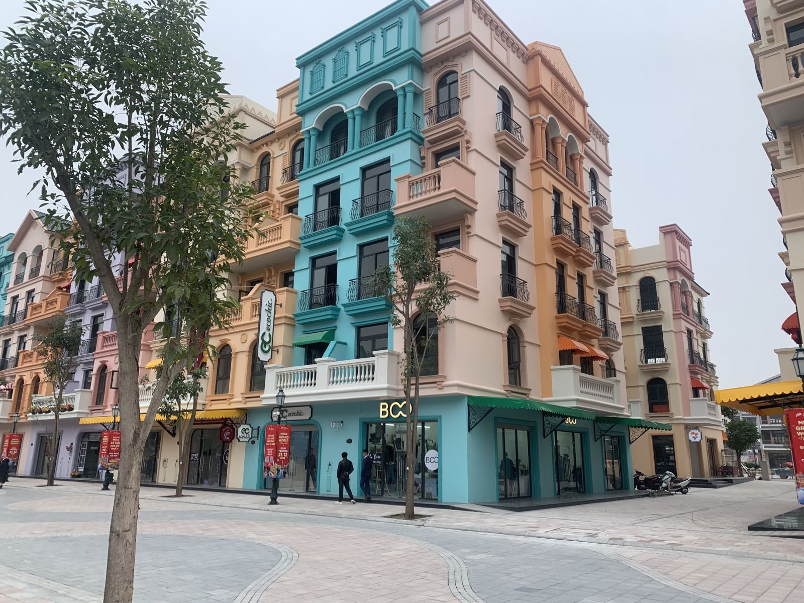 Shop Venice phố ẩm thực Grand World