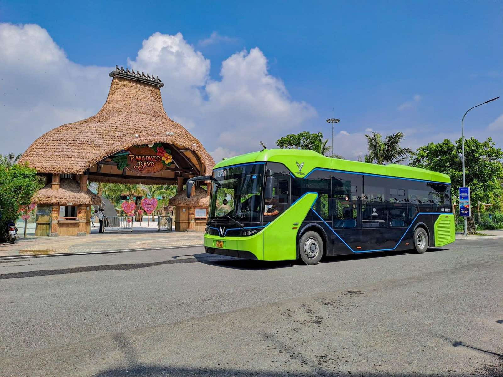 xe bus grand world hà nội